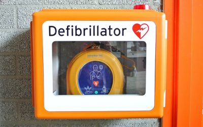 Les points essentiels sur l’utilisation d’un défibrillateur