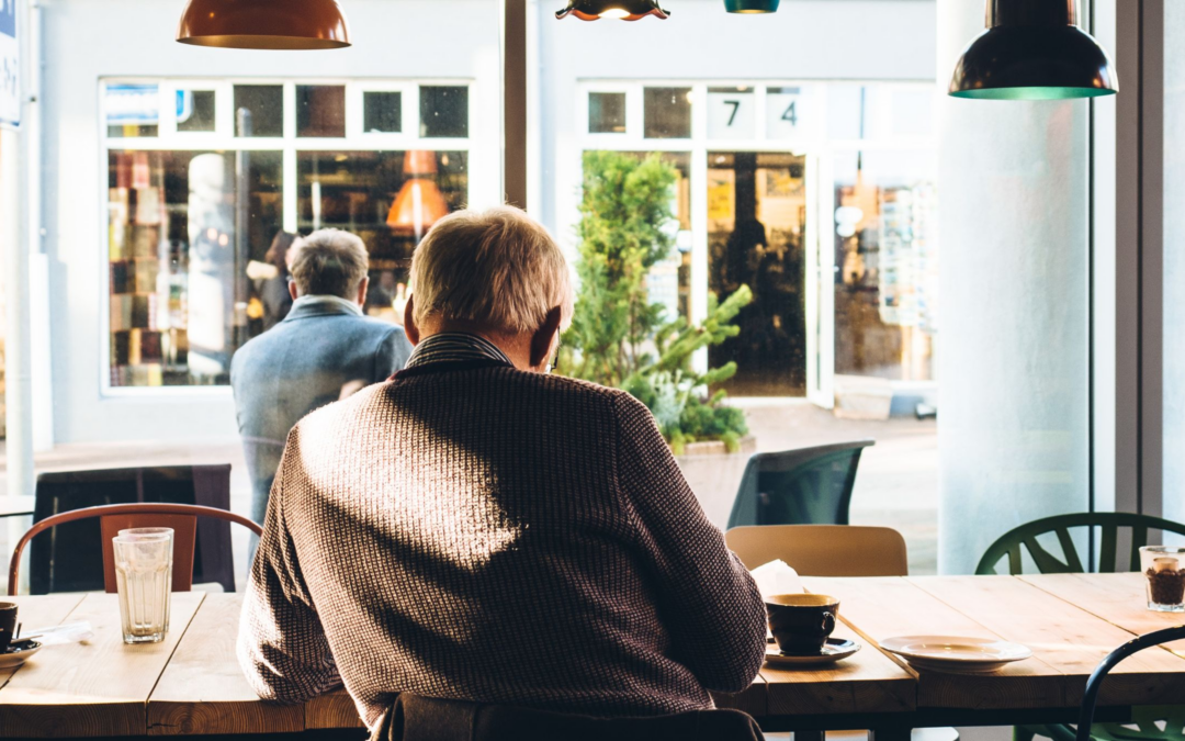 5 raisons de choisir une résidence senior proposant des espaces communs en libre accès